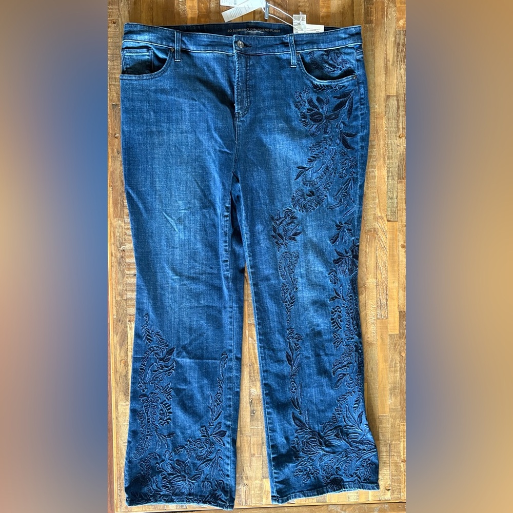 Chico's Dark Blue Embroidered Girlfriend Flare Jeans - NWT - Picture 2 of 6